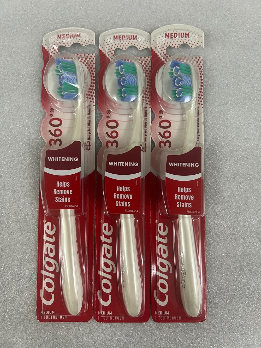 3x Colgate 360 Optic White Manual Stain Removal Toothbrush Medium Bristle